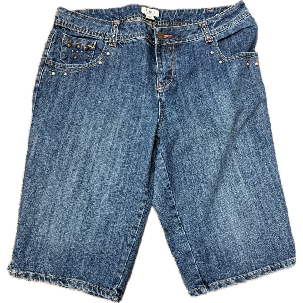Cato Woman Y2K Denim Capri Shorts Blue Studded Medium Wash Size 16W